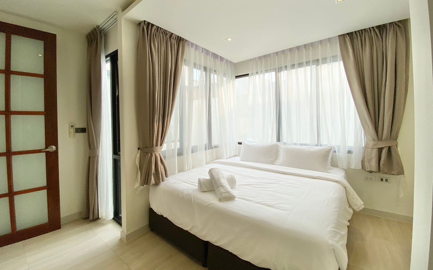 Interior view of 3 Bedroom Diamond Villa for Sale in Cherngtalay - Ready to Move In