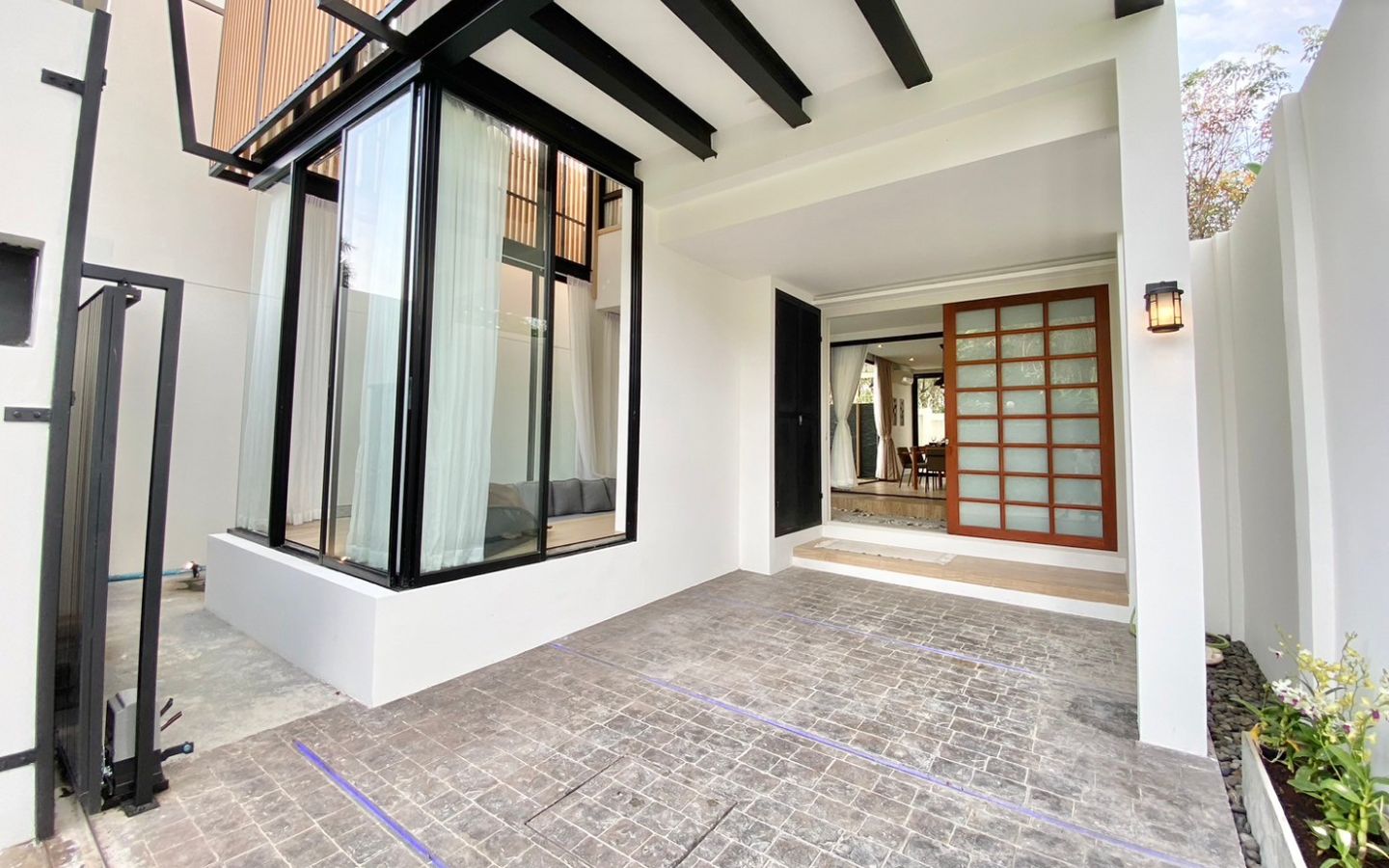 Interior view of 3 Bedroom Diamond Villa for Sale in Cherngtalay - Ready to Move In