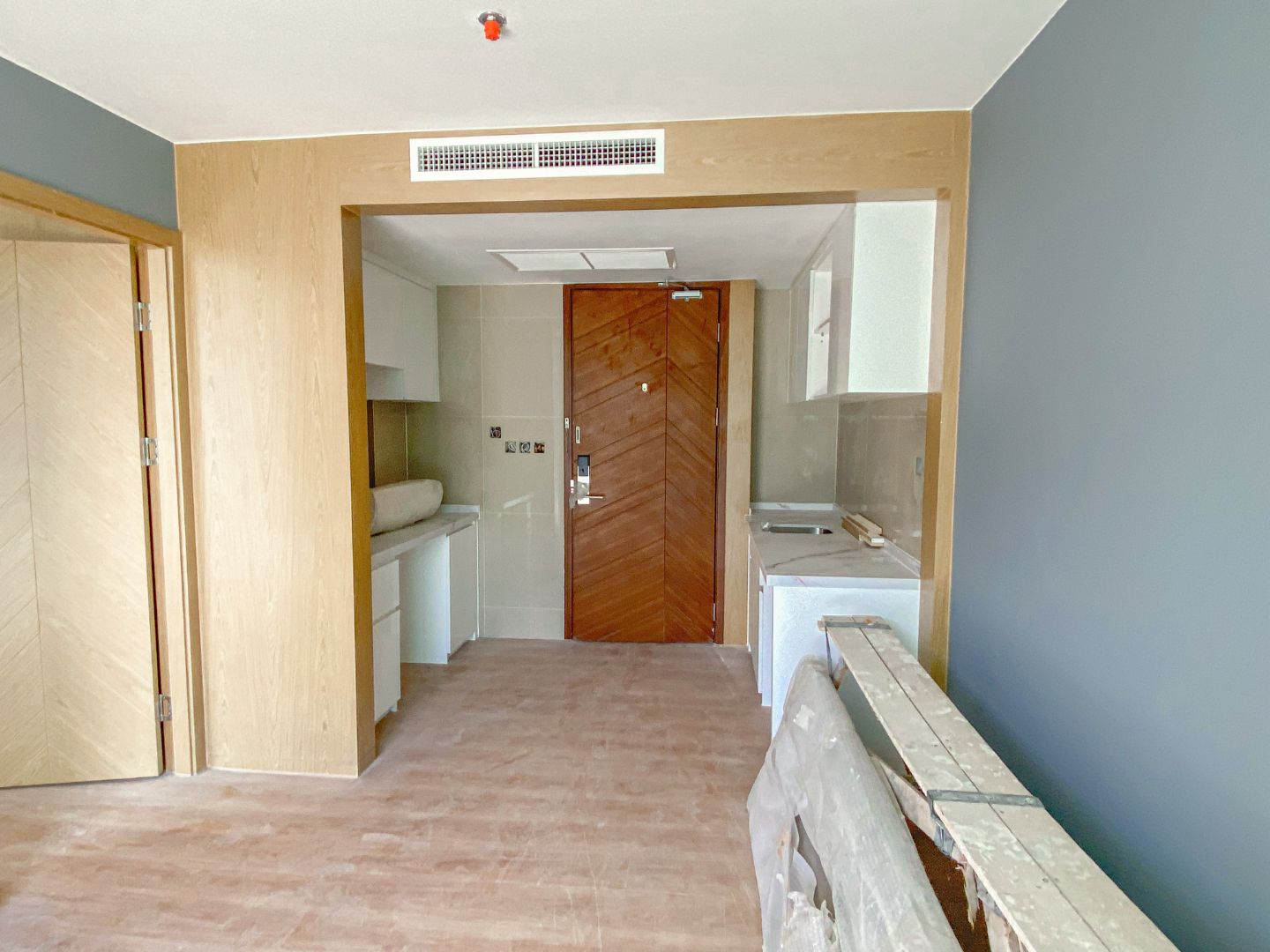 Interior view of 2 Bedroom Apartment for Sale at Wyndham La Vita Mercury, Naiharn - 9% Guaranteed Returns for 2 Years