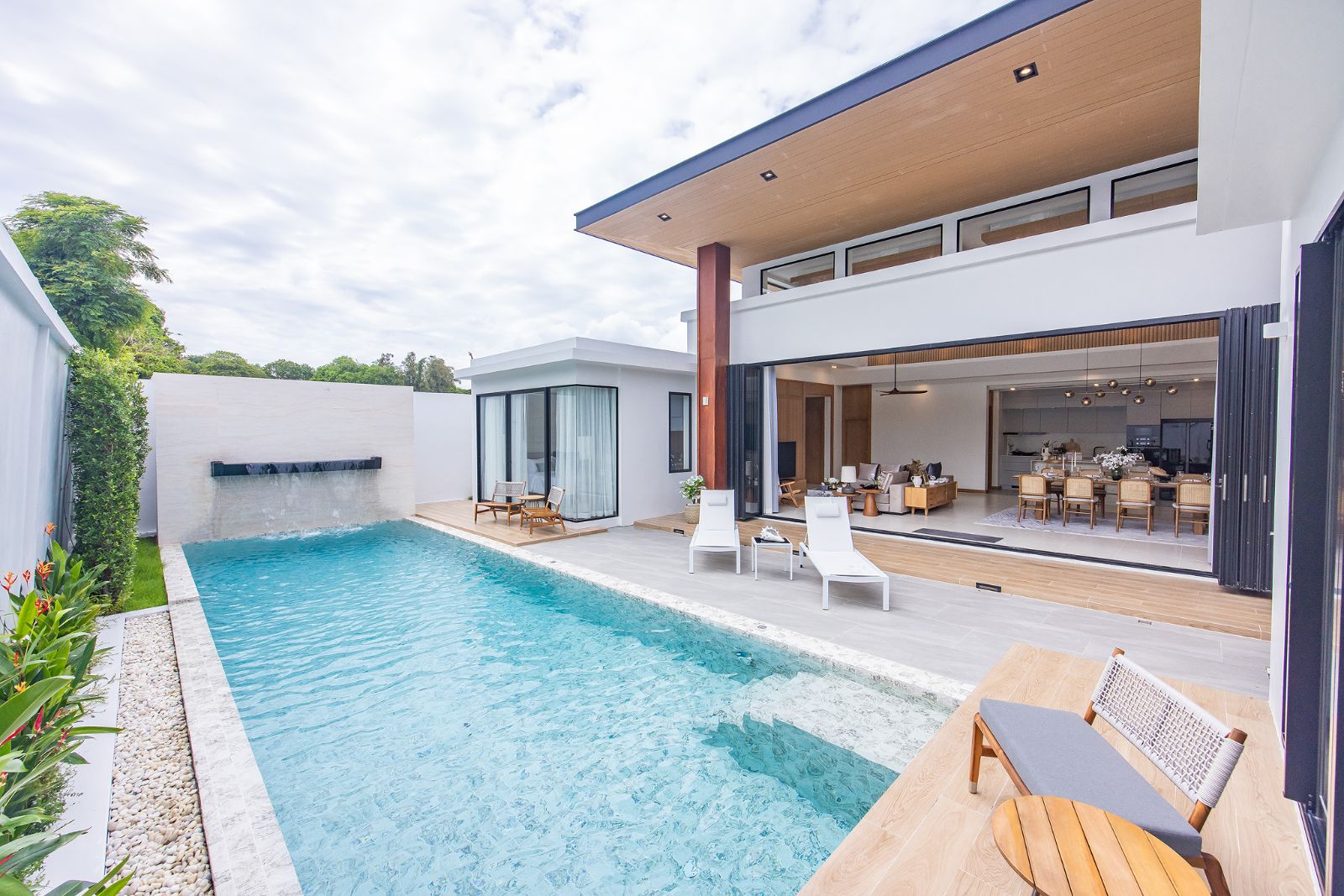 Modern 4-Bedroom Pool Villa in Monetaria Villas, Rawai, Phuket