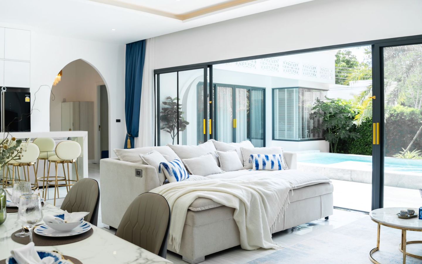 Interior view of 3 Bedroom Pool Villa for Sale at the Menara Hill Luxury Villas Phuket - From Private Owner