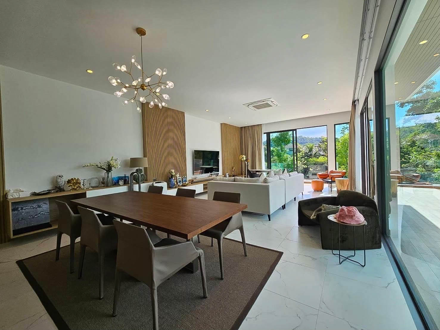 Interior view of 3 Bedroom Lakeview Resale Pool Villa for Sale at Casa Signature in Phuket Town - From Private Owner