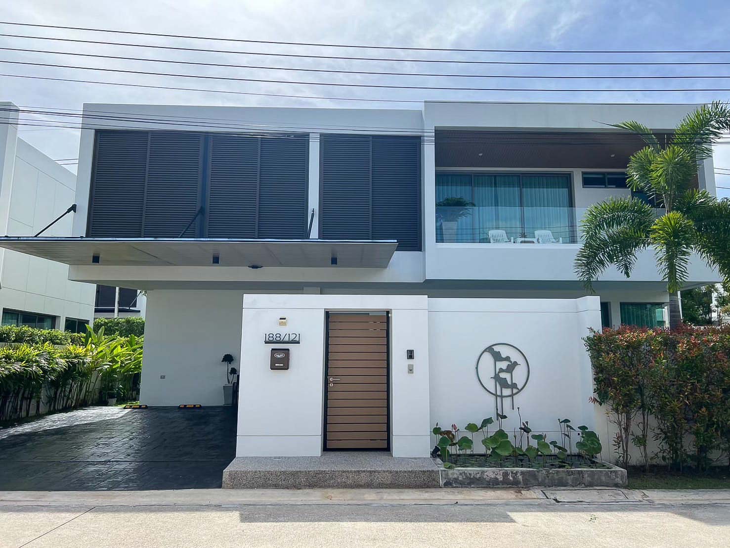 Exterior view of Modern Resale Pool Villa in Casa Signature, Phuket Town - From Private Owner