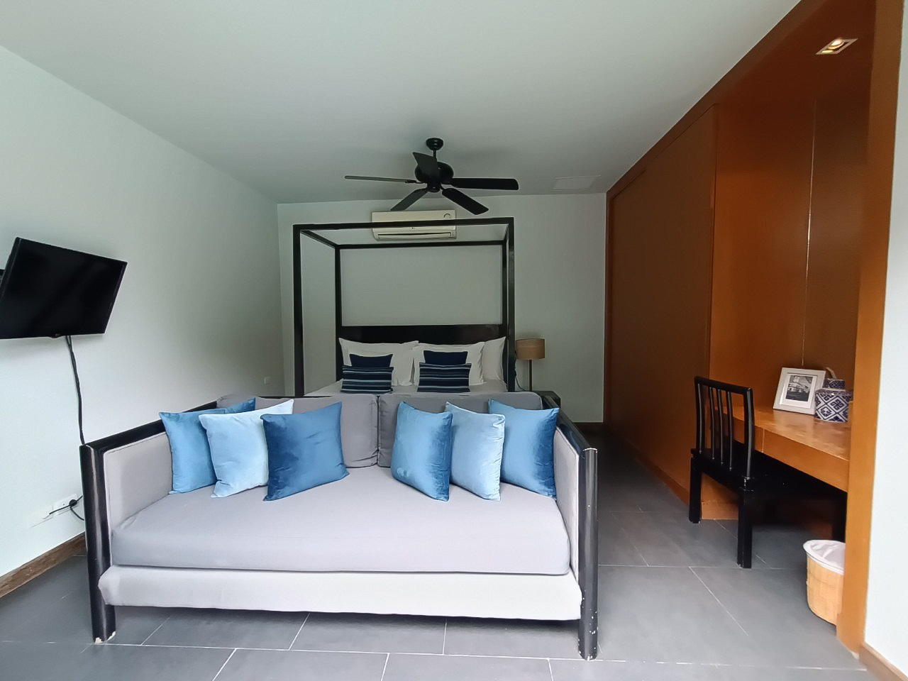Interior view of 2 Bedroom Resale Pool Villa at The Wings, Pasak 8