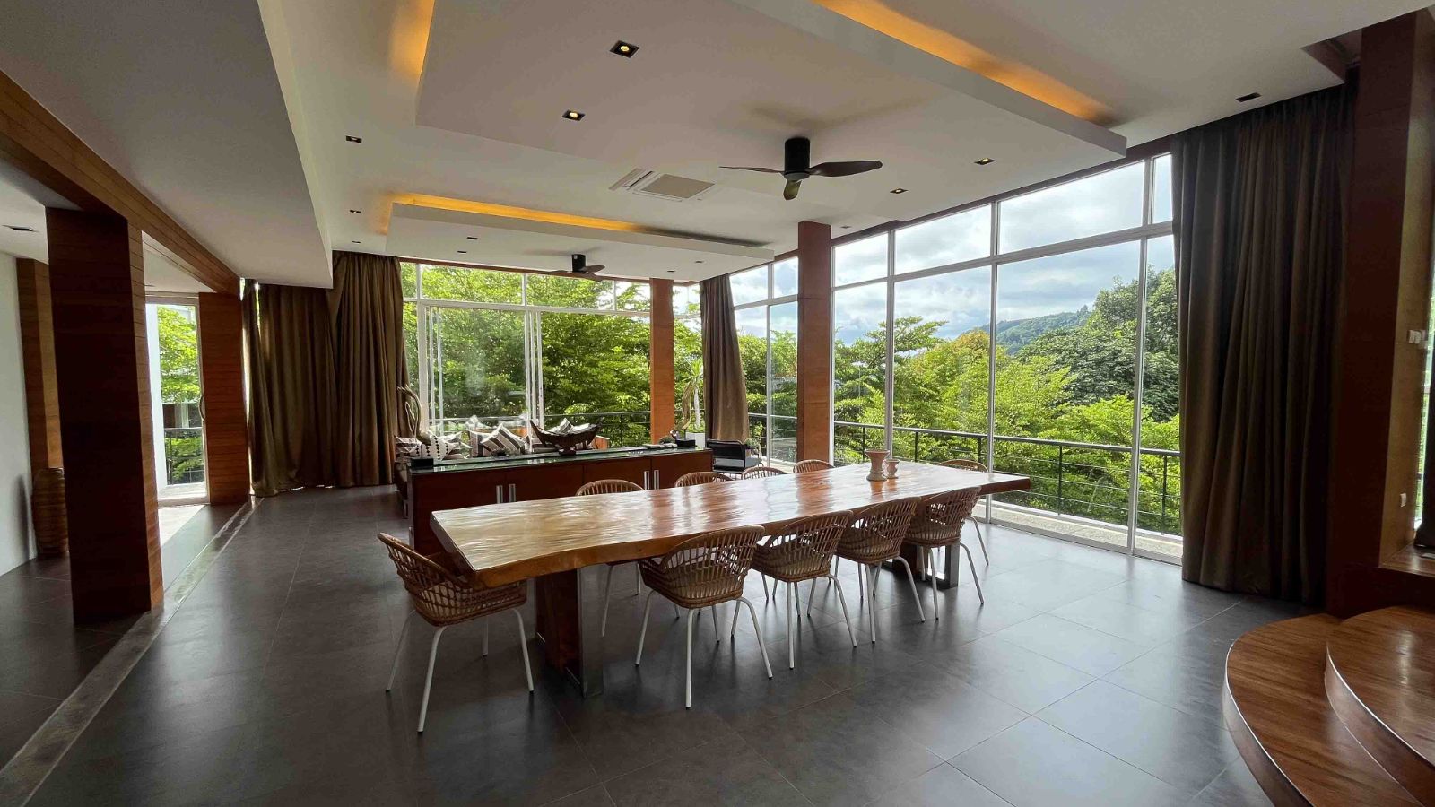 Interior view of 3 Bedroom Penthouse for Sale at The Trees Condo, Kamala