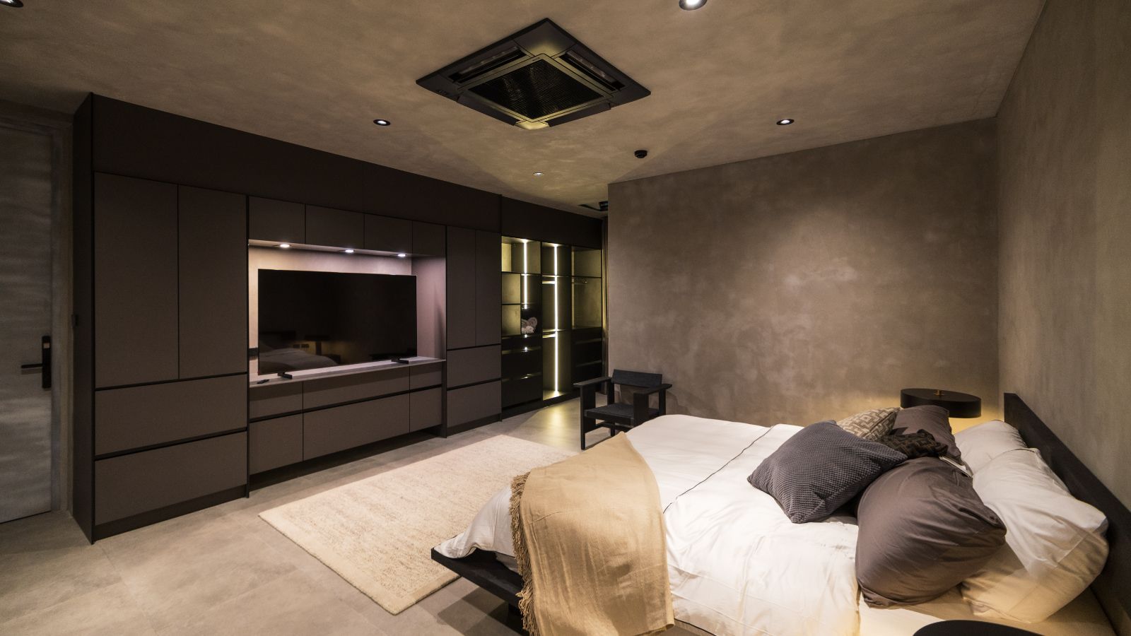 Interior view of 2 Bedroom Luxurious Sea View Penthouse for Sale at The Residence, Rawai