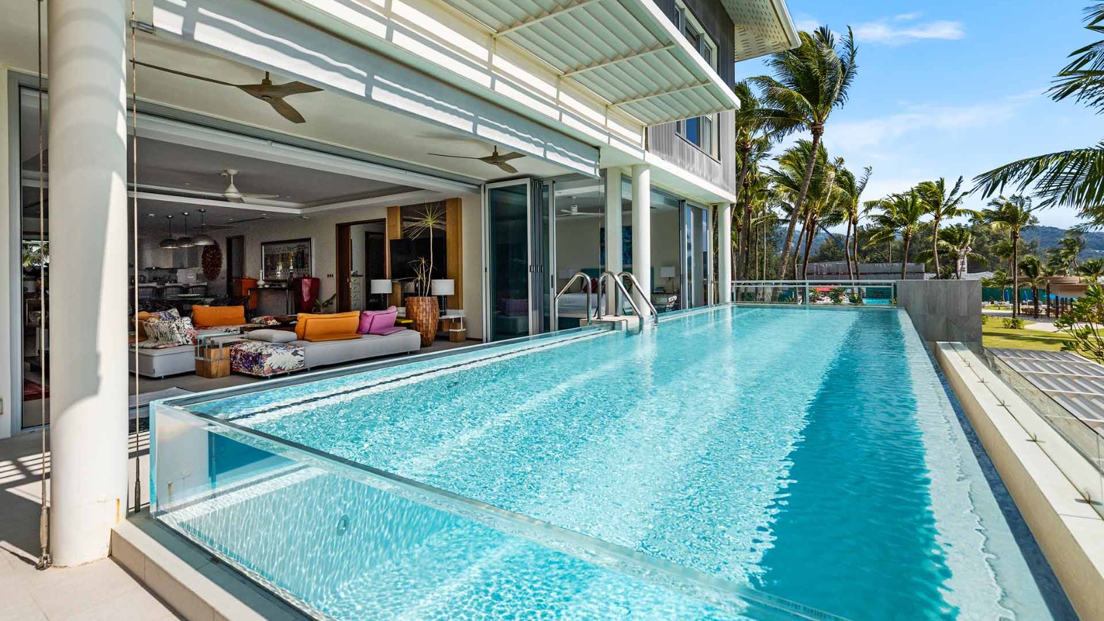 Interior view of 2 Bedroom Absolute Oceanfront Penthouse for Sale at Angsana Beachfront