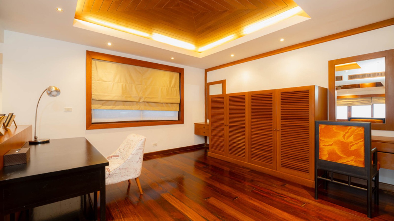Interior view of 5 Bedroom Ocean View Super Villa Yang Som for Sale in Surin Beach