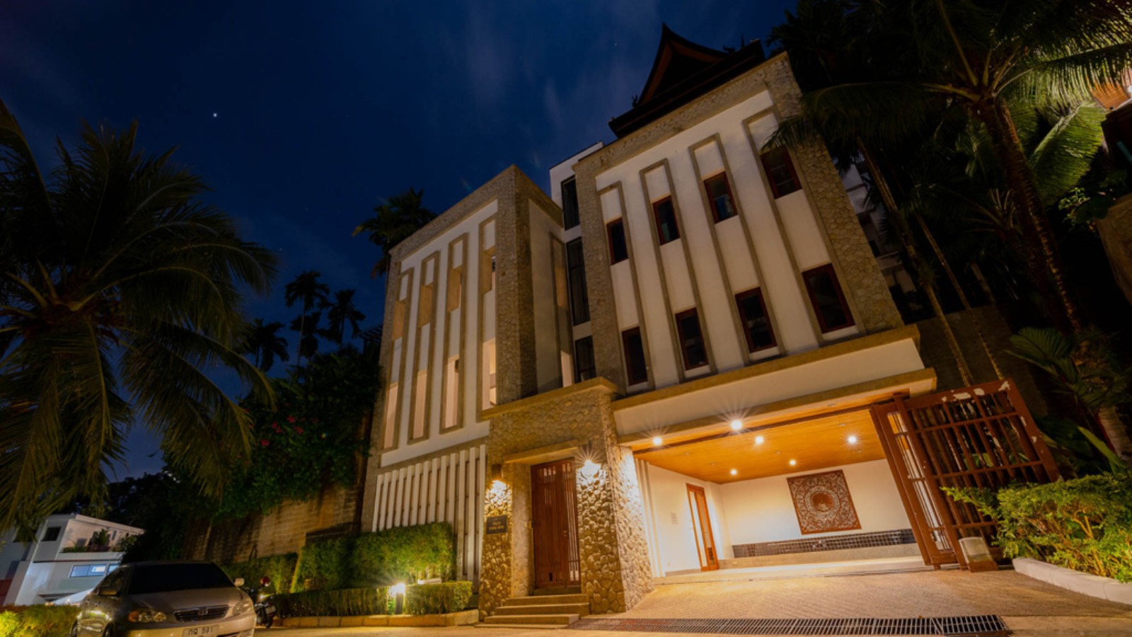 Interior view of 5 Bedroom Ocean View Super Villa Yang Som for Sale in Surin Beach