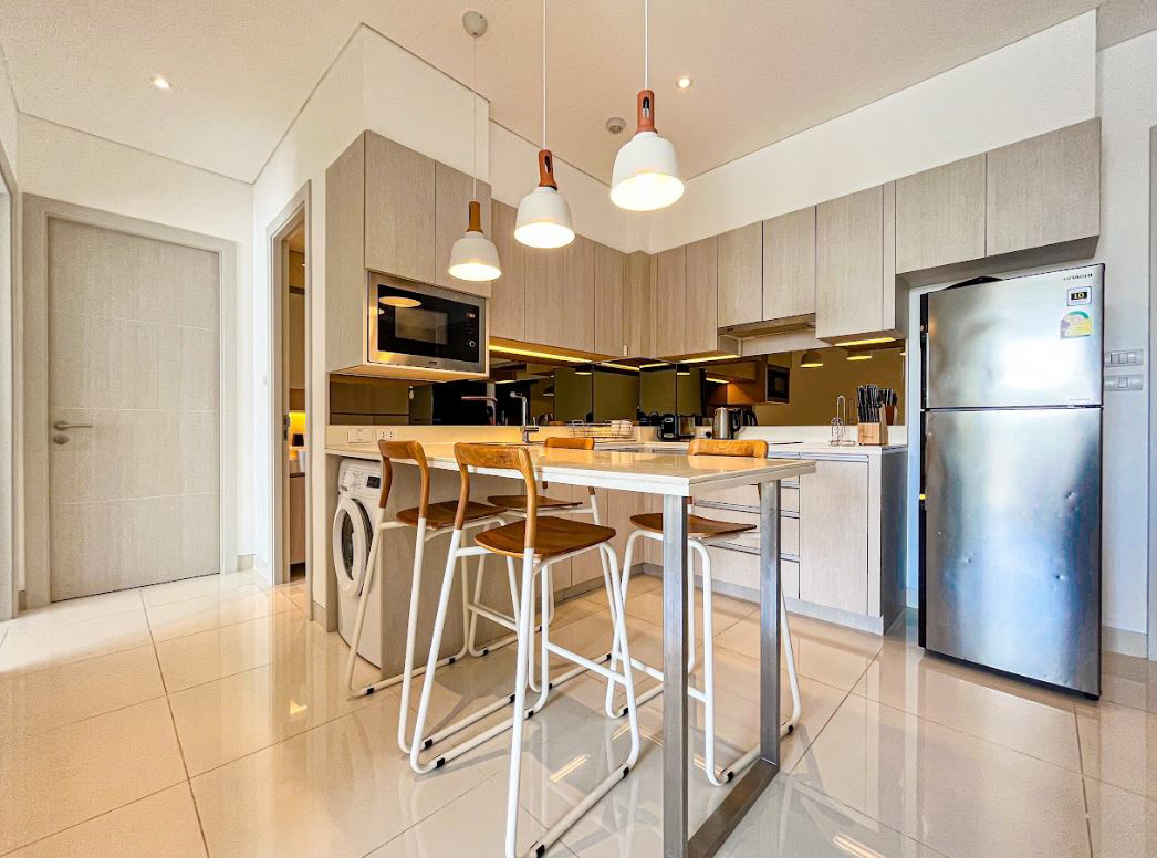 2-Bedroom Lake View Cassia Residences Condo for Sale - From Private Owner - Photo 5