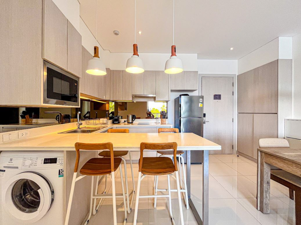 2-Bedroom Lake View Cassia Residences Condo for Sale - From Private Owner - Photo 6