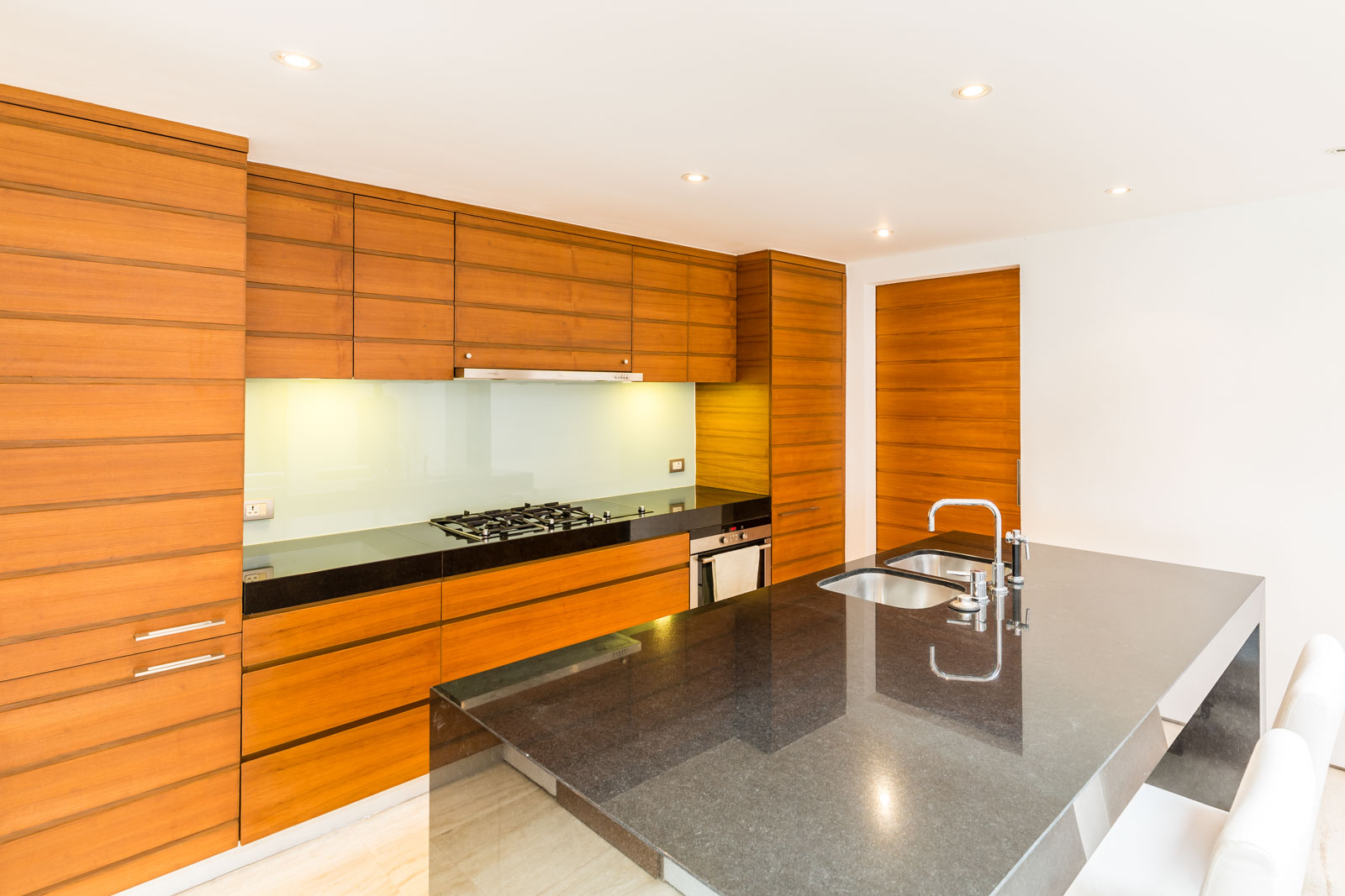 Luxury Beachfront Villa for Sale in Baan Chai Nam on Bangtao Beach, Phuket - Photo 8