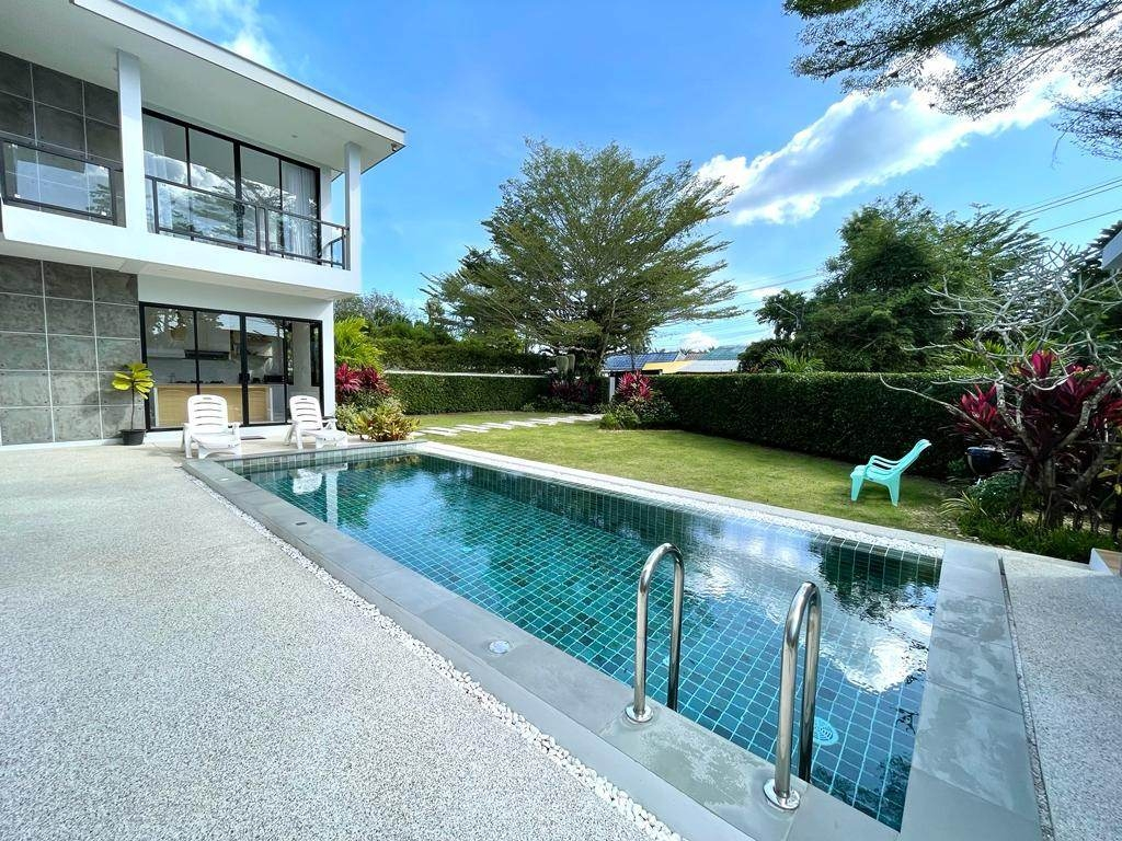 Spacious Two-story 3+1 Bedroom Pool Villa for Sale in Cherngtalay, Phuket - Photo 4