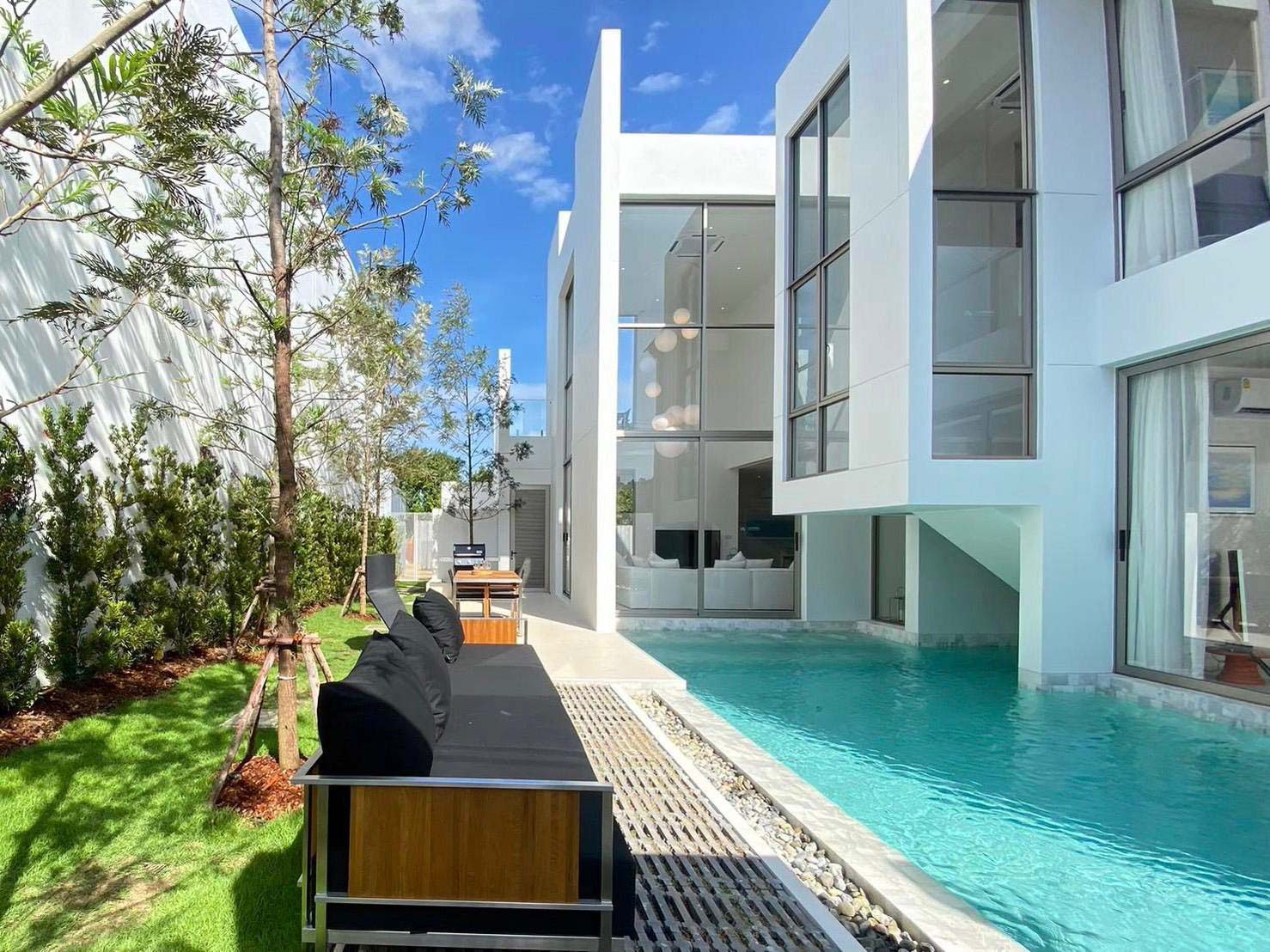 Wallaya LuxPride Villa for Sale from Private Owner on Pasak 8, Cherngtalay, Phuket - Photo 3