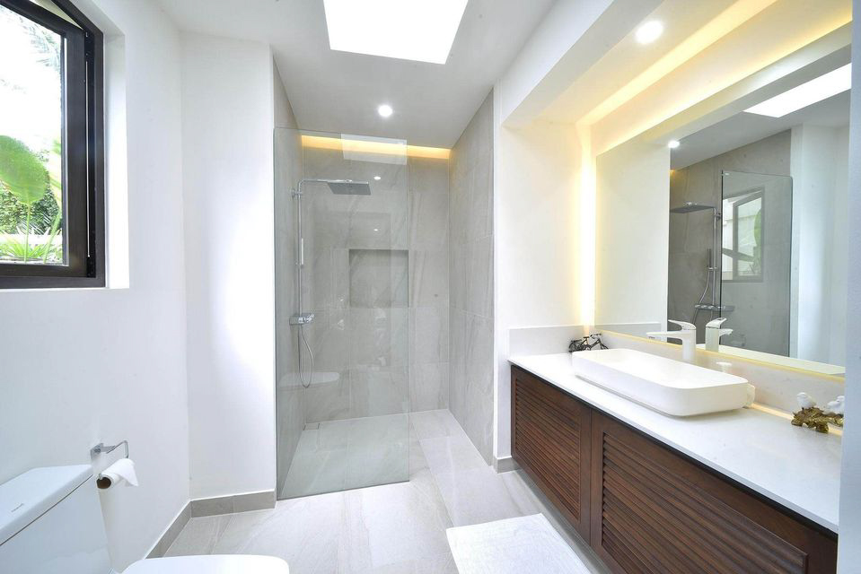 Luxury 5 bedroom Tuscan Villa in Sai Taan for Sale - Near Bangtao Beach & Boat Avenue - Photo 6