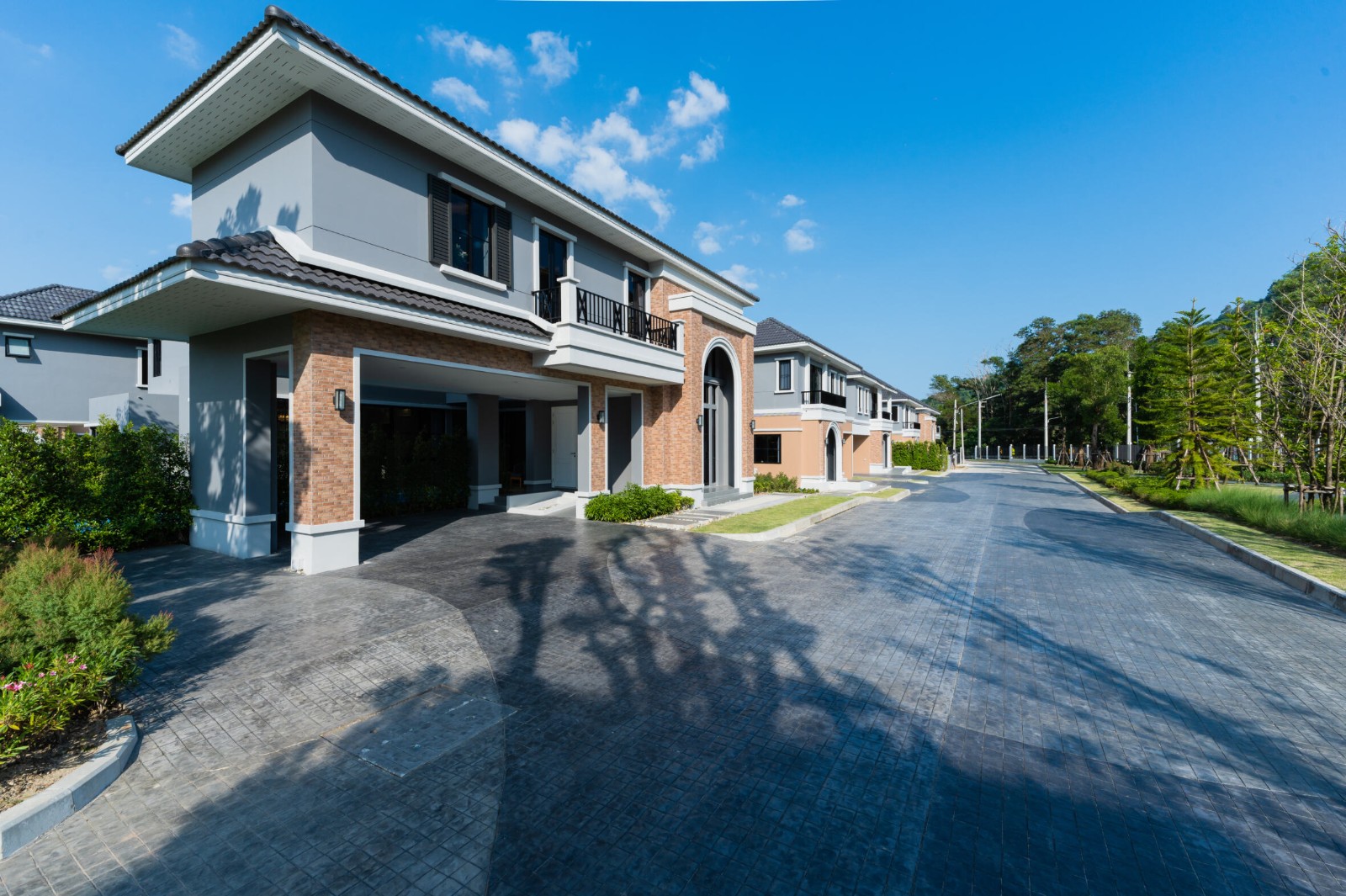 Interior view of British-style Detached 4 Bedroom Ready to Move in House for Sale at Crown Estate Koh Keaw