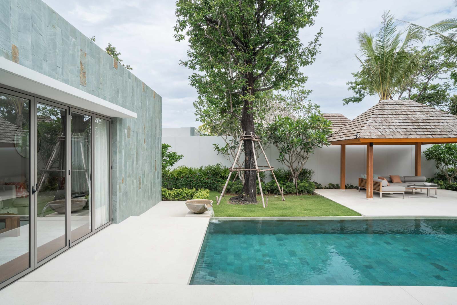 New Stylish 3+1 Bedroom Anchan Tropicana Luxury Villa for Sale from Private Owner - Photo 6
