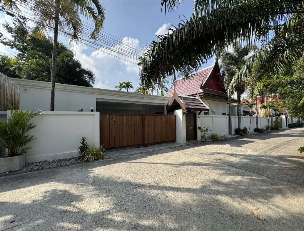 Exterior view of Private 3-Bedroom Pool Villa for Sale in Areeca Pool Villas, Cherngtalay – From Private Owner