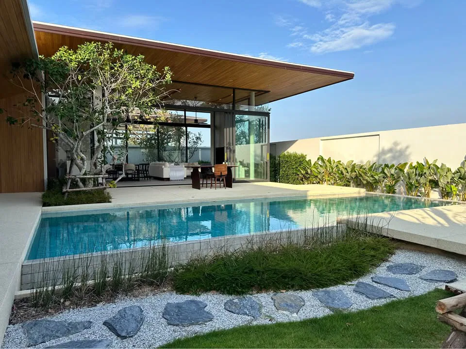 Mid-Century Modern Design 3-Bedroom Villa in Botanica Pru Jampa - Image 3