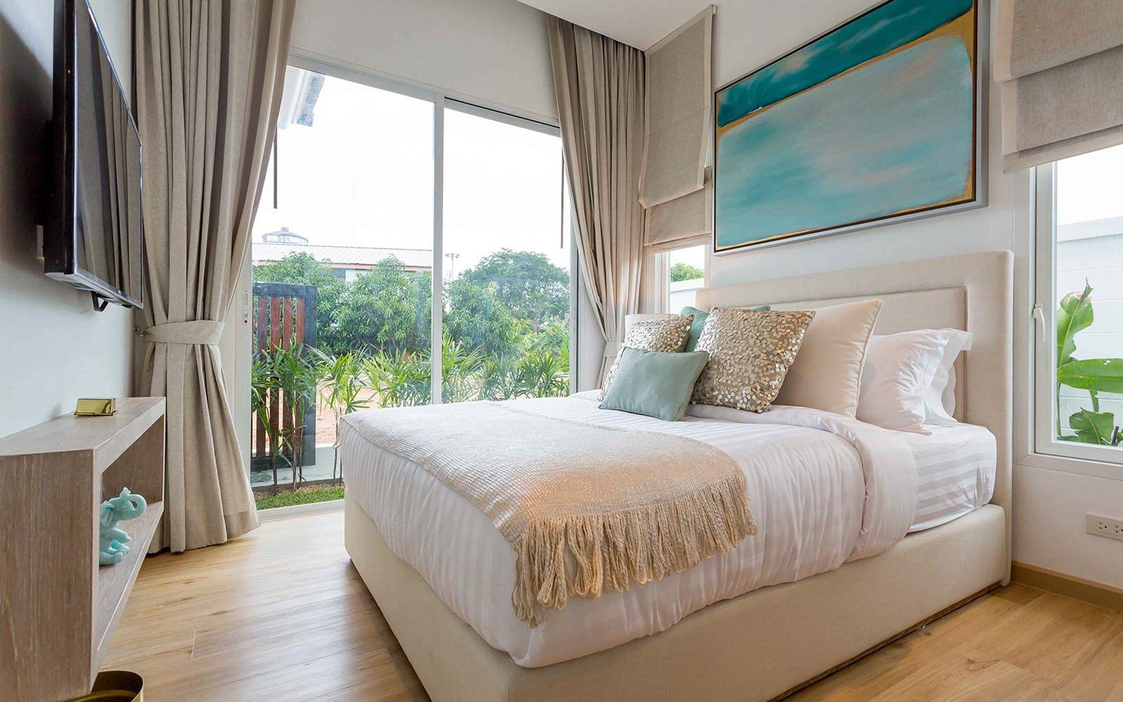 Exterior view of Beautiful 2-Bedroom Pool Villa for Sale in Kamala Garden View, Phuket