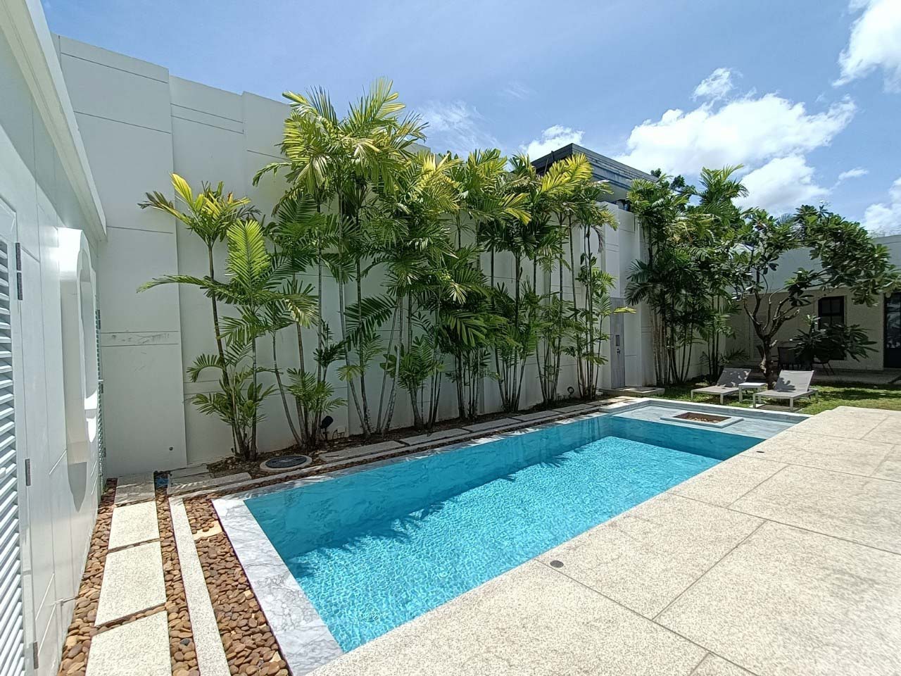 Mono Luxury Villa Pasak 8 - 3 Bedroom Resale Pool Villa from Private Owner - Photo 4
