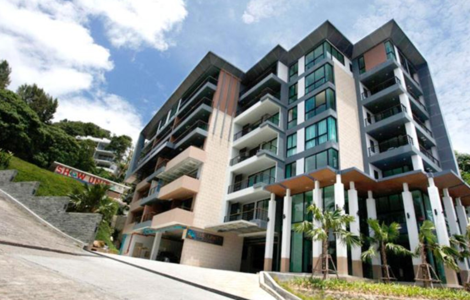 Interior view of 1-Bed Sea View Foreign Freehold Condo for Sale from a Private Owner at The Unity Patong
