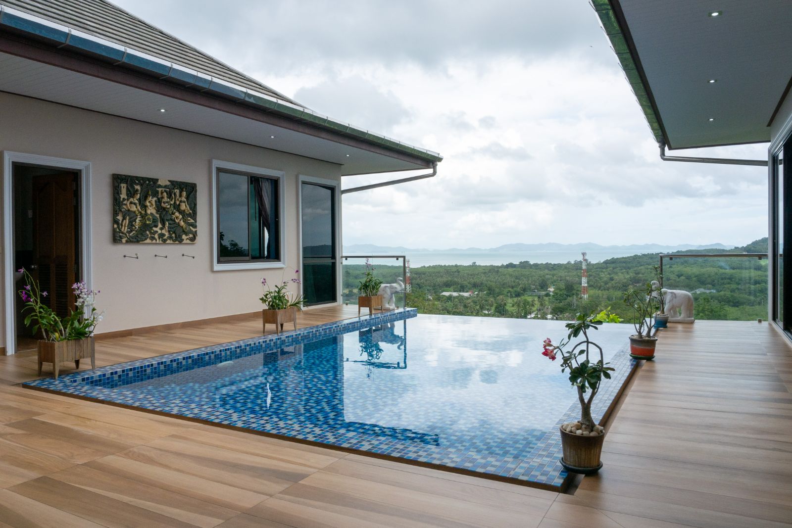 8 Bedroom Sea View Private Pool Villa for Sale in Paklok