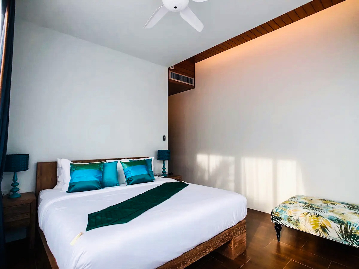 Baan Bondharik Villa for Sale in Nai Harn Baan Bua Estate Naiharn Phuket - Photo 7