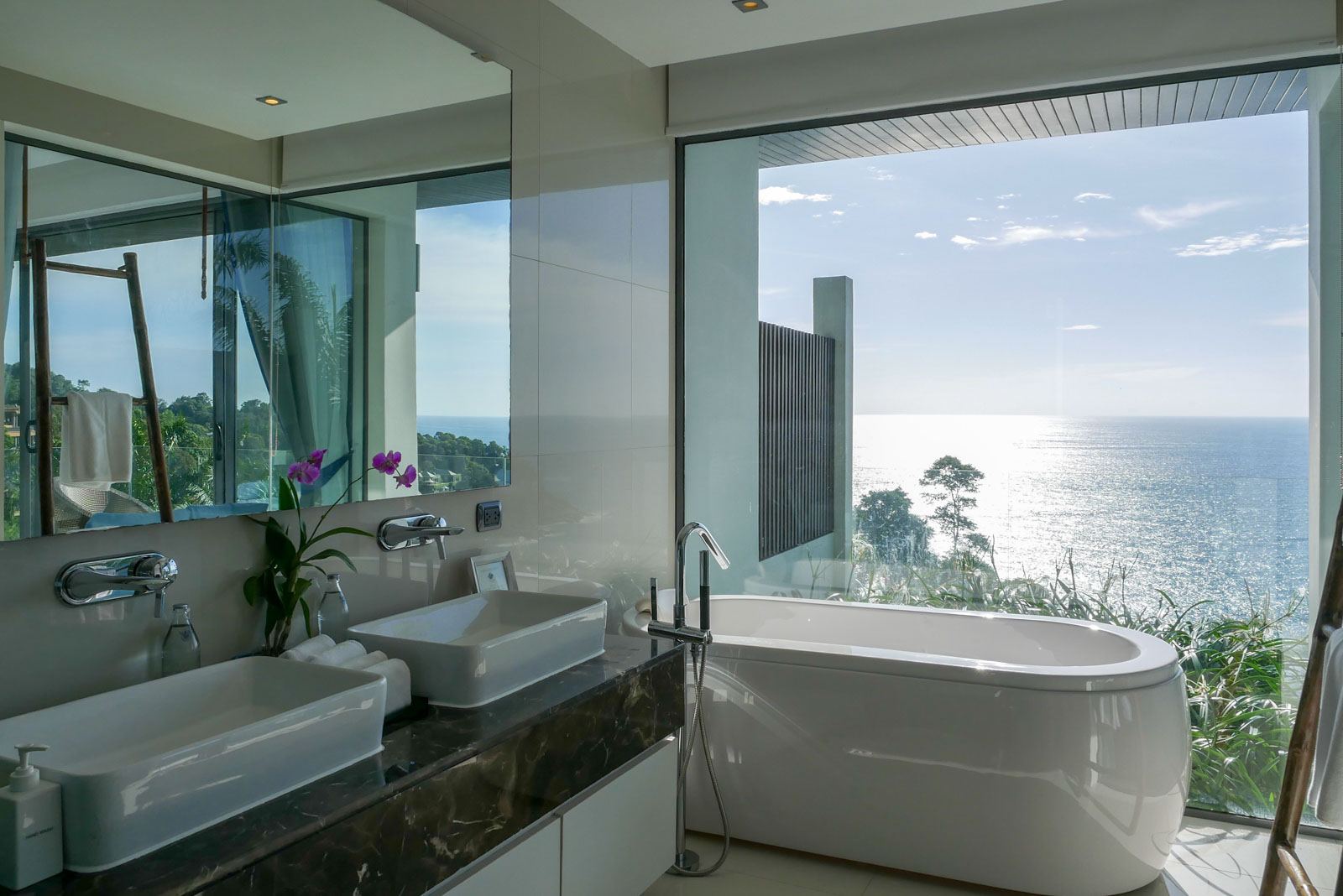 6 Bedroom Ocean View Super Villa Samira for Sale on Millionaires Mile in Kamala - Photo 4