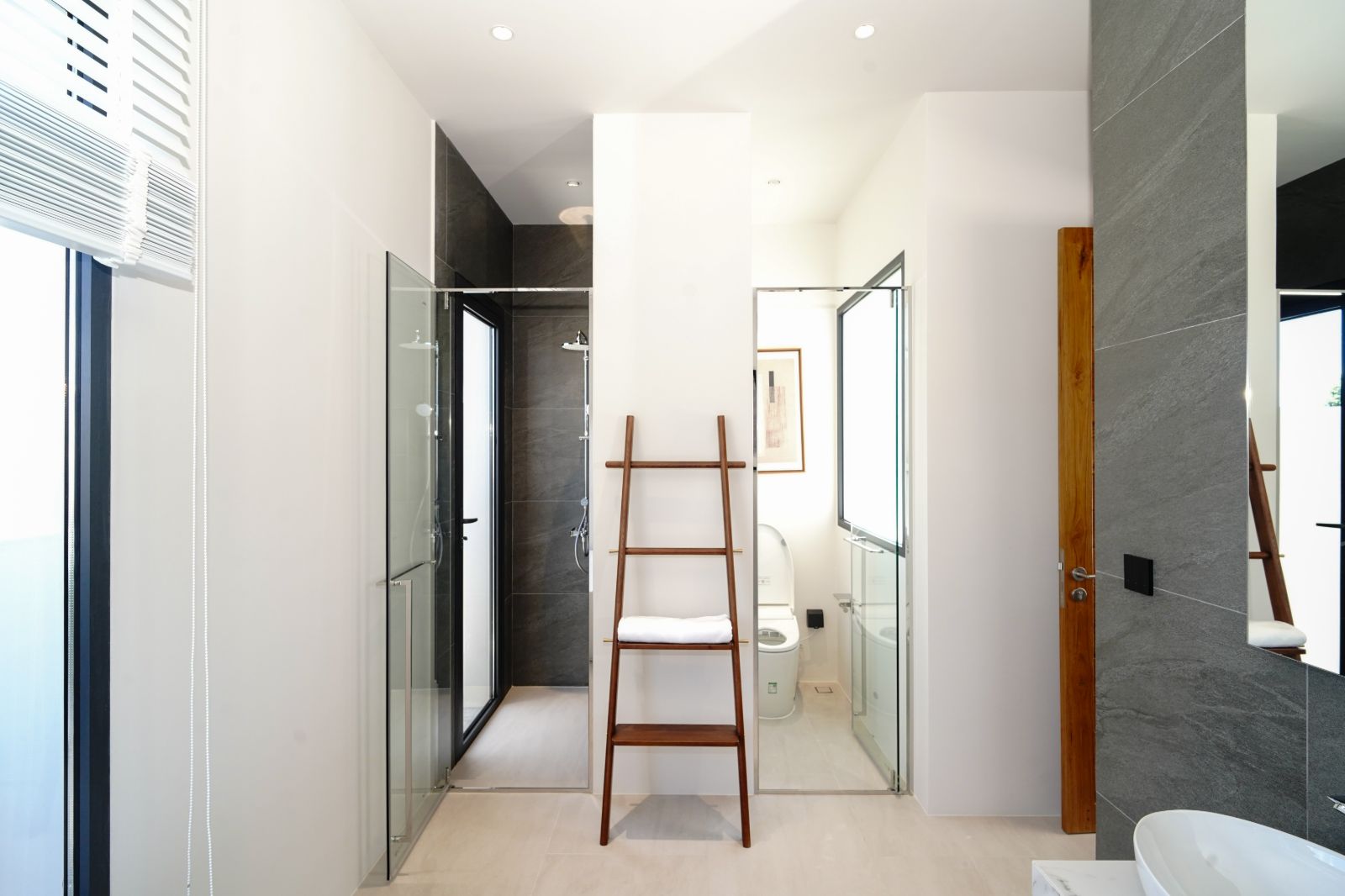 Interior view of 4 Bedroom Modern Elite Chalong Villas for Sale Near Big Buddha