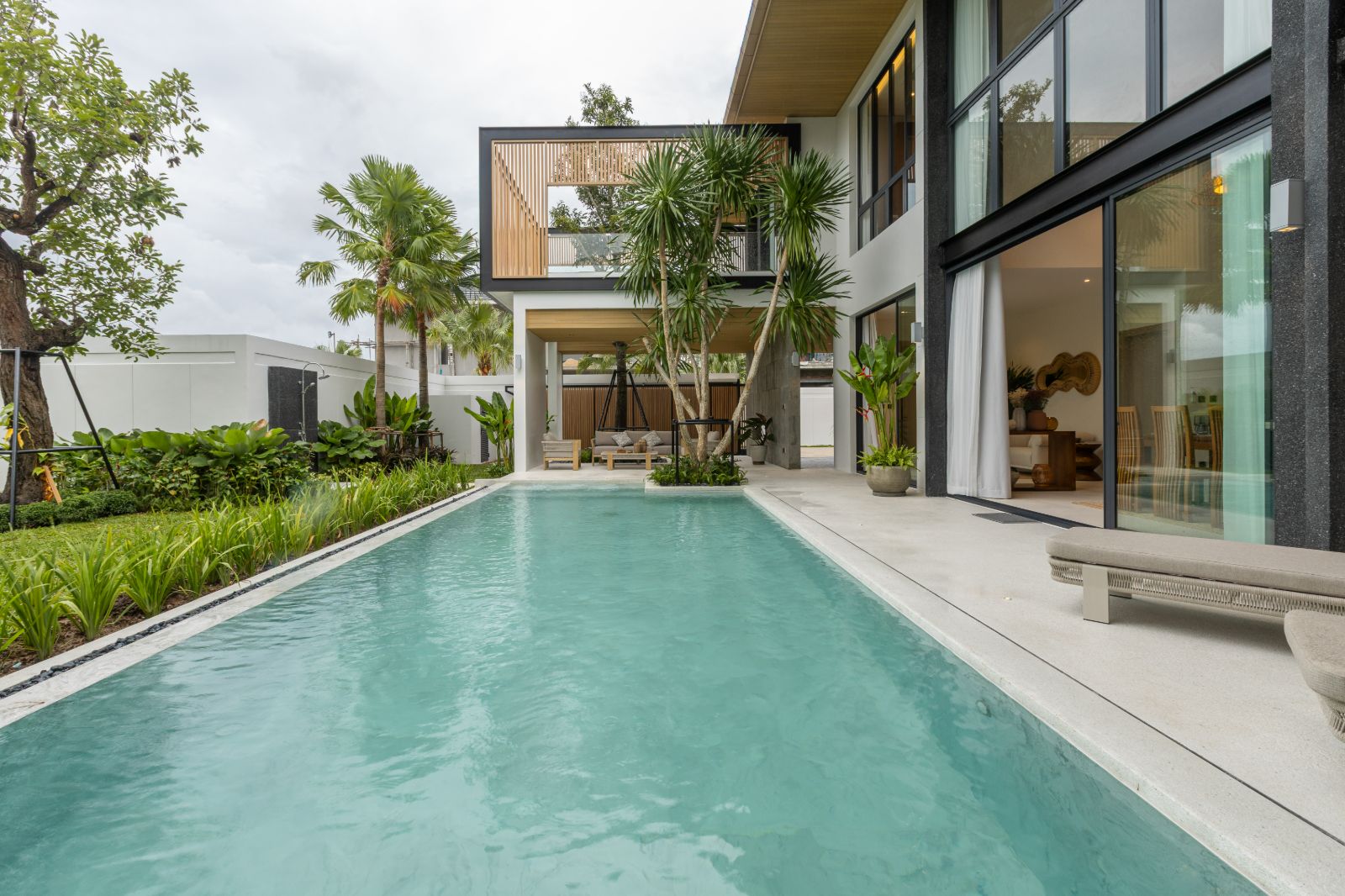 Luxurious 5 Bedroom Private Pool Villas at Mouana Grande, Chalong (Extra Large)