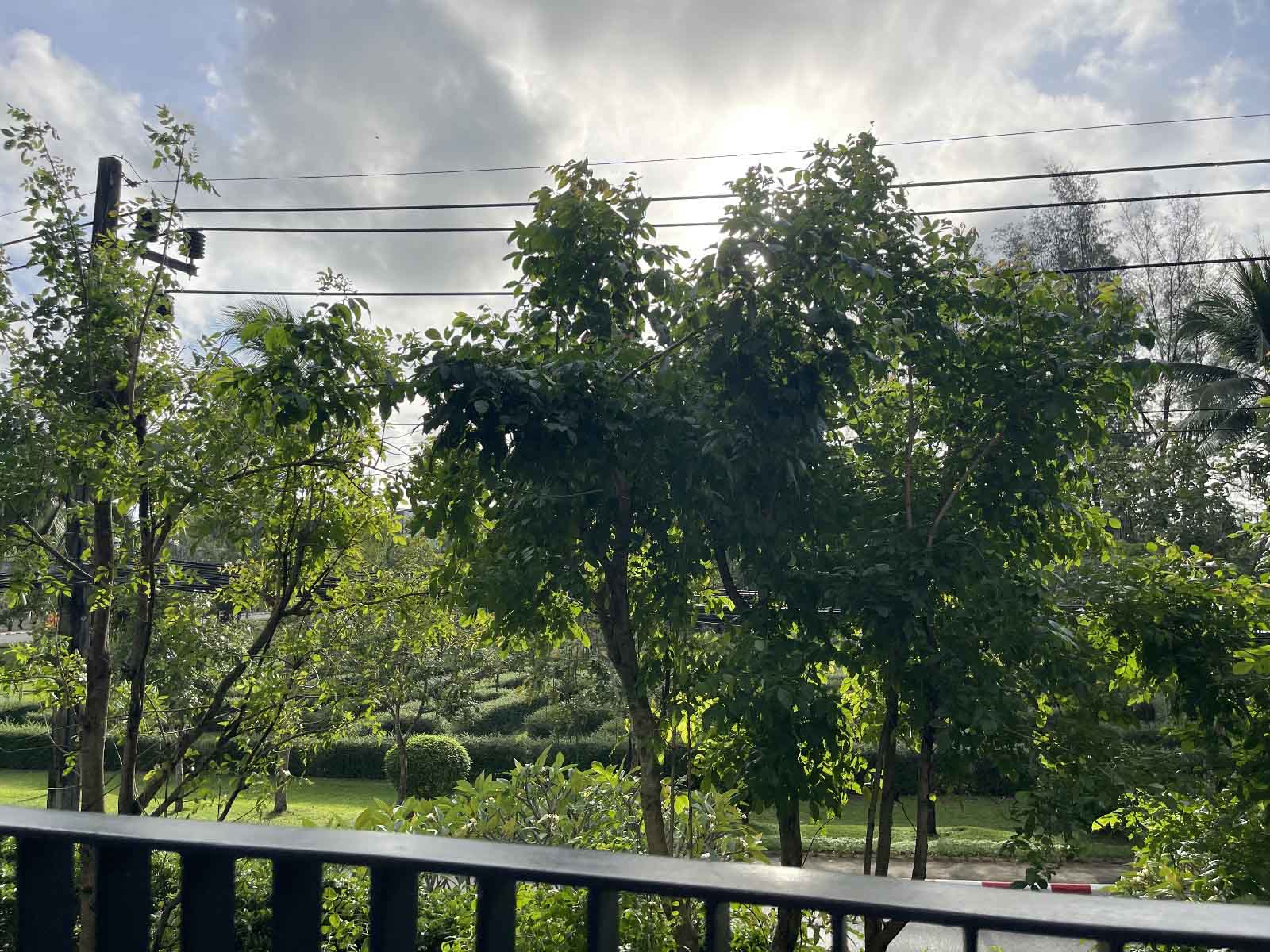 Laguna Sky Park 2-Bedroom Condo for Sale – Fully Furnished & Move-In Ready - Photo 7