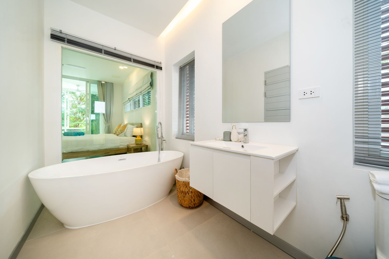 Interior view of 3 Bedroom Foreign Freehold Duplex for Sale at Oxygen Bangtao