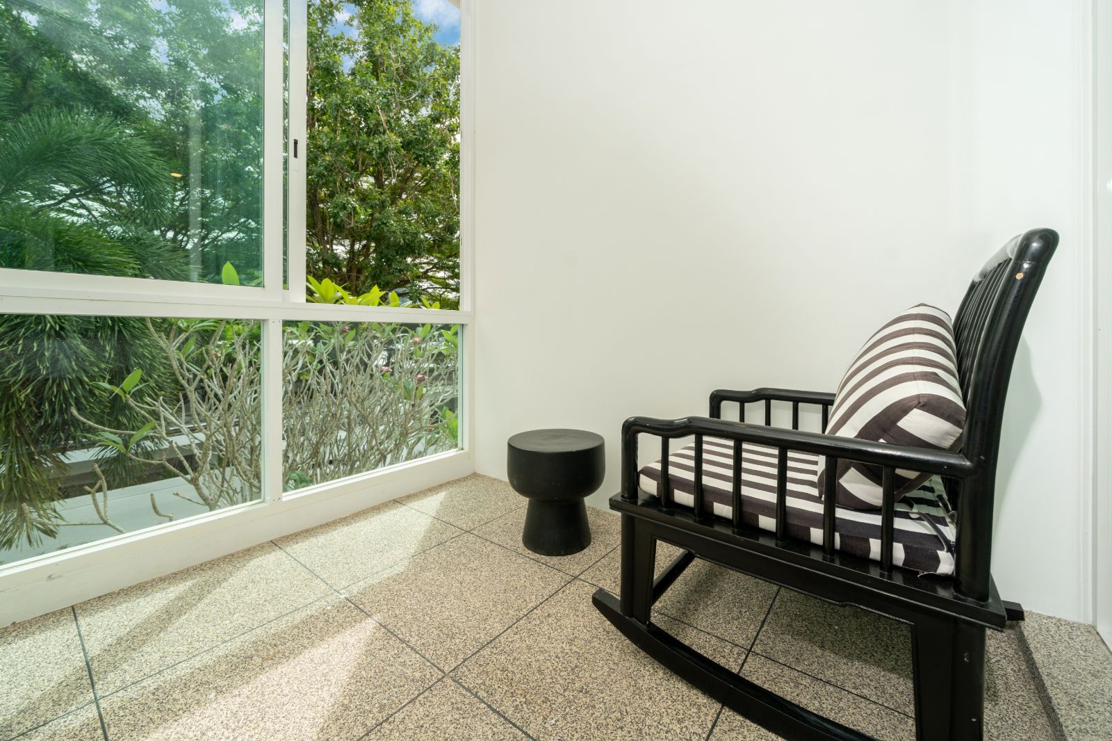 Interior view of 3 Bedroom Foreign Freehold Duplex for Sale at Oxygen Bangtao