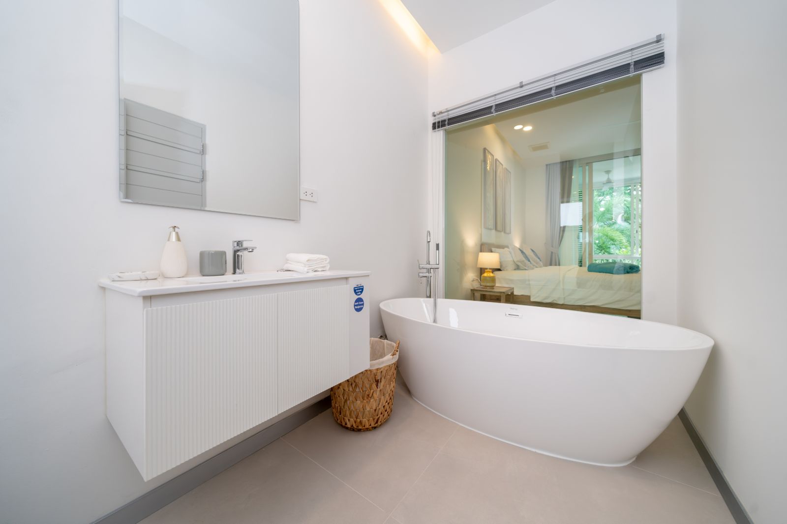 Interior view of 3 Bedroom Foreign Freehold Duplex for Sale at Oxygen Bangtao