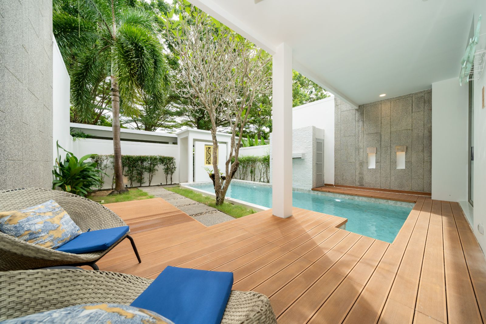 Interior view of 3 Bedroom Foreign Freehold Duplex for Sale at Oxygen Bangtao