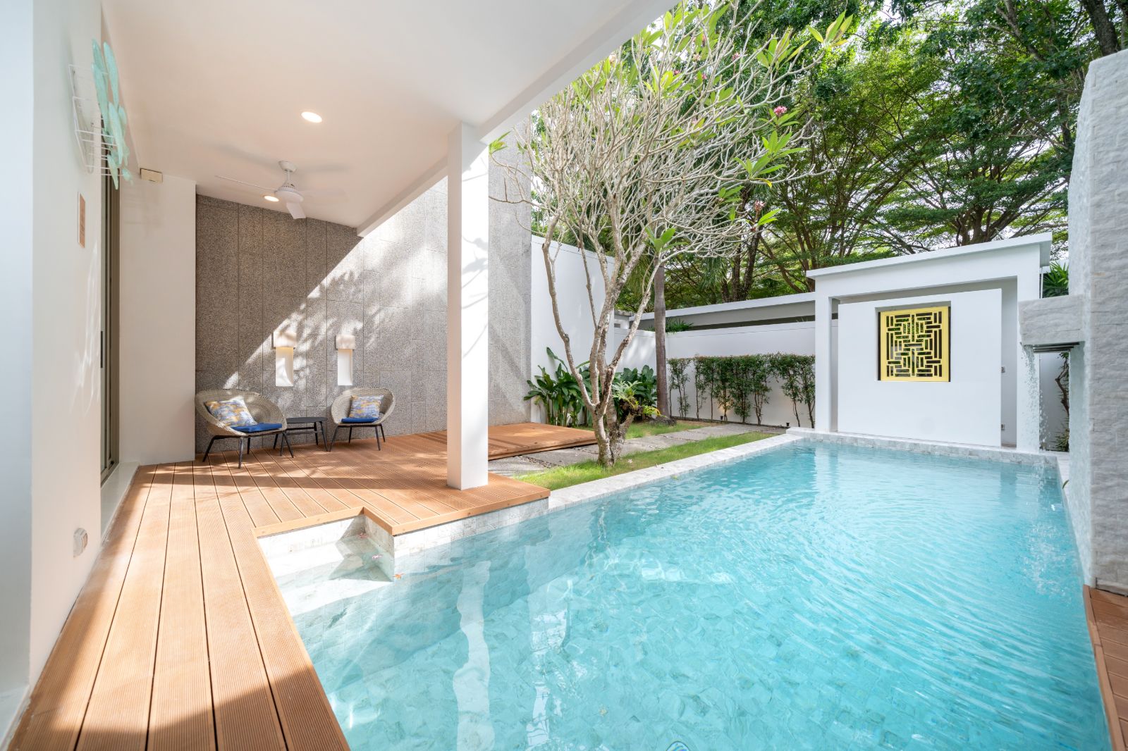 Interior view of 3 Bedroom Foreign Freehold Duplex for Sale at Oxygen Bangtao