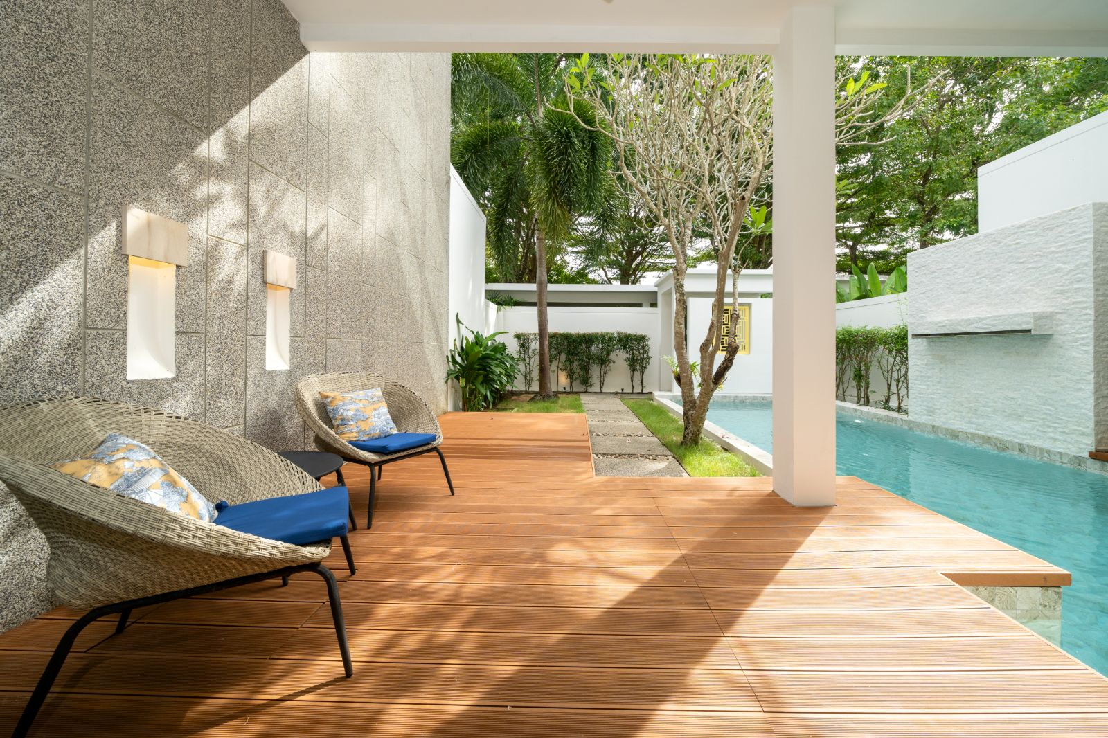 Interior view of 3 Bedroom Foreign Freehold Duplex for Sale at Oxygen Bangtao