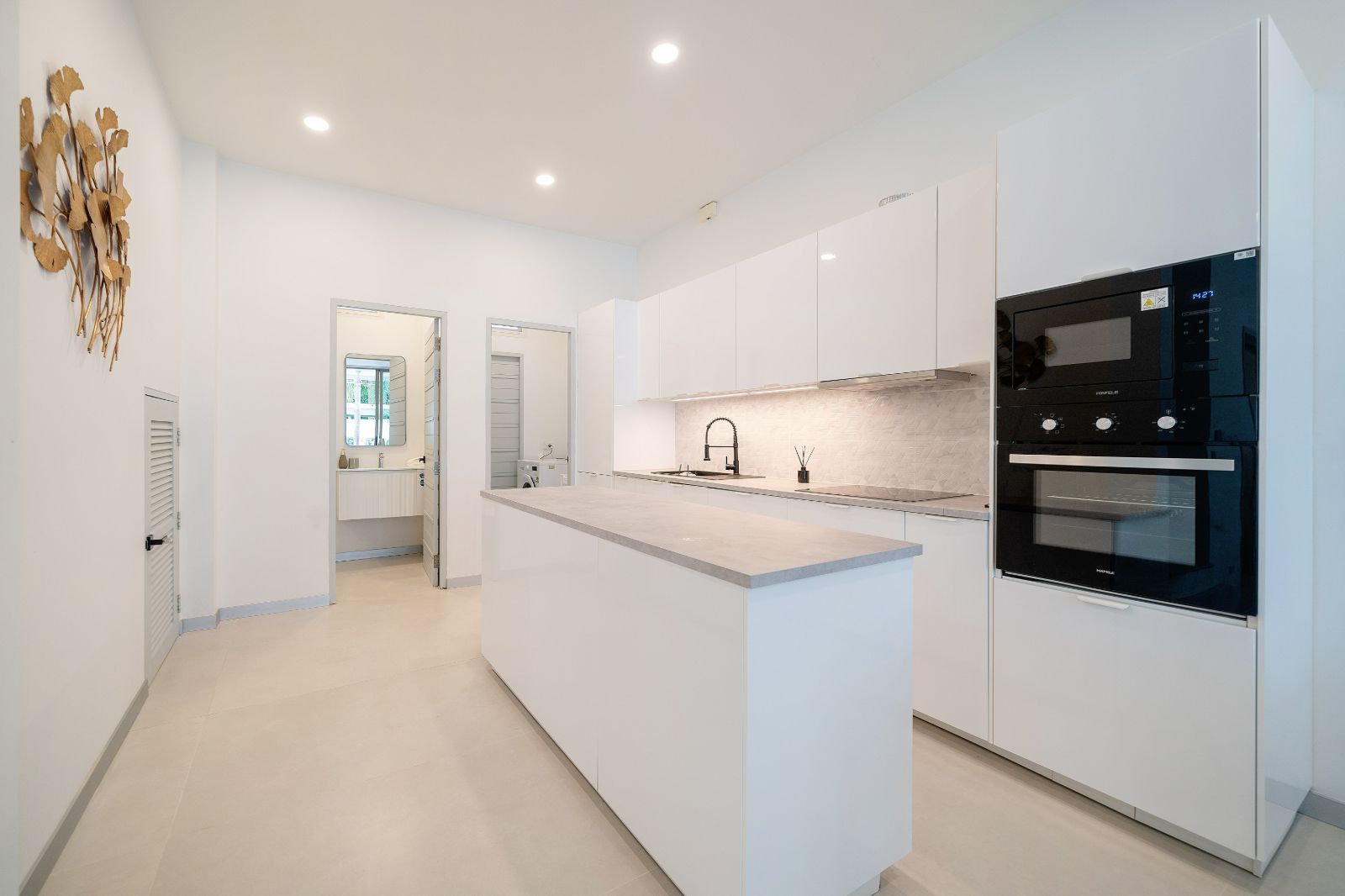 Interior view of 3 Bedroom Foreign Freehold Duplex for Sale at Oxygen Bangtao