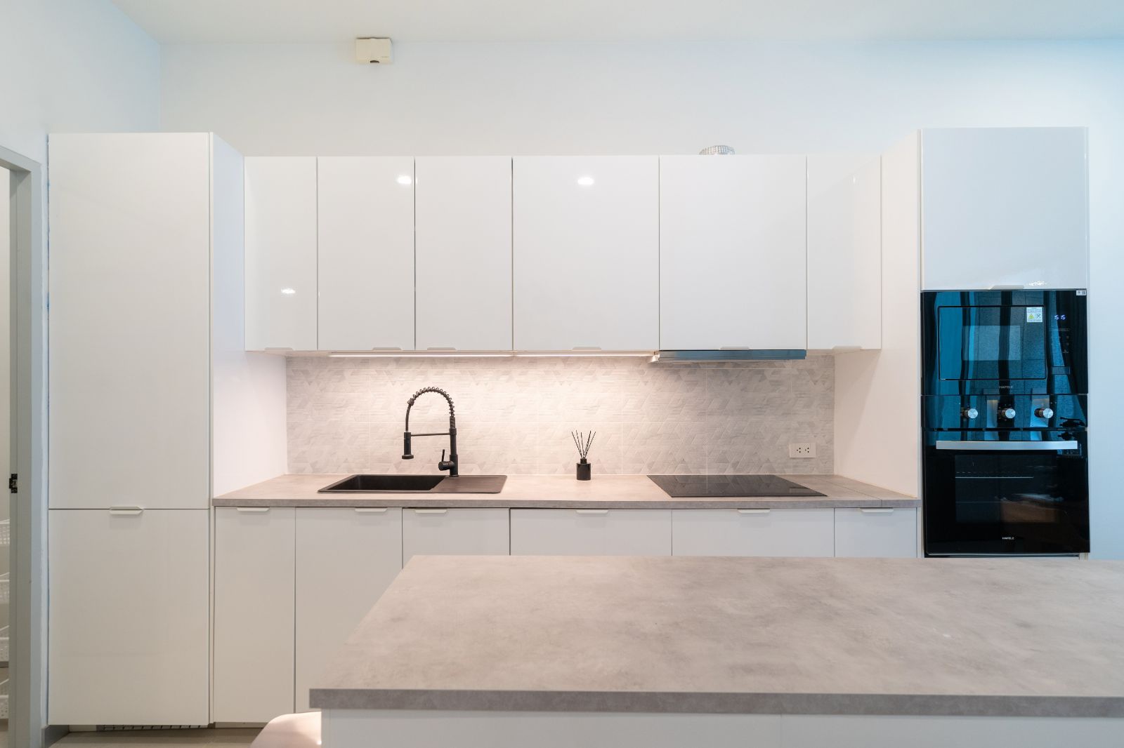 Interior view of 3 Bedroom Foreign Freehold Duplex for Sale at Oxygen Bangtao