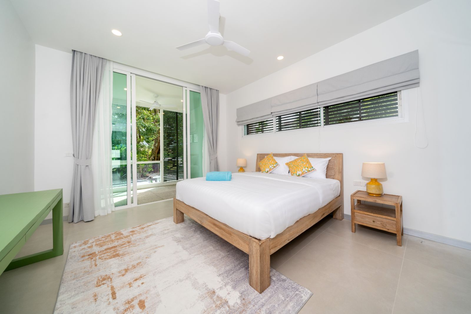 Interior view of 3 Bedroom Foreign Freehold Duplex for Sale at Oxygen Bangtao
