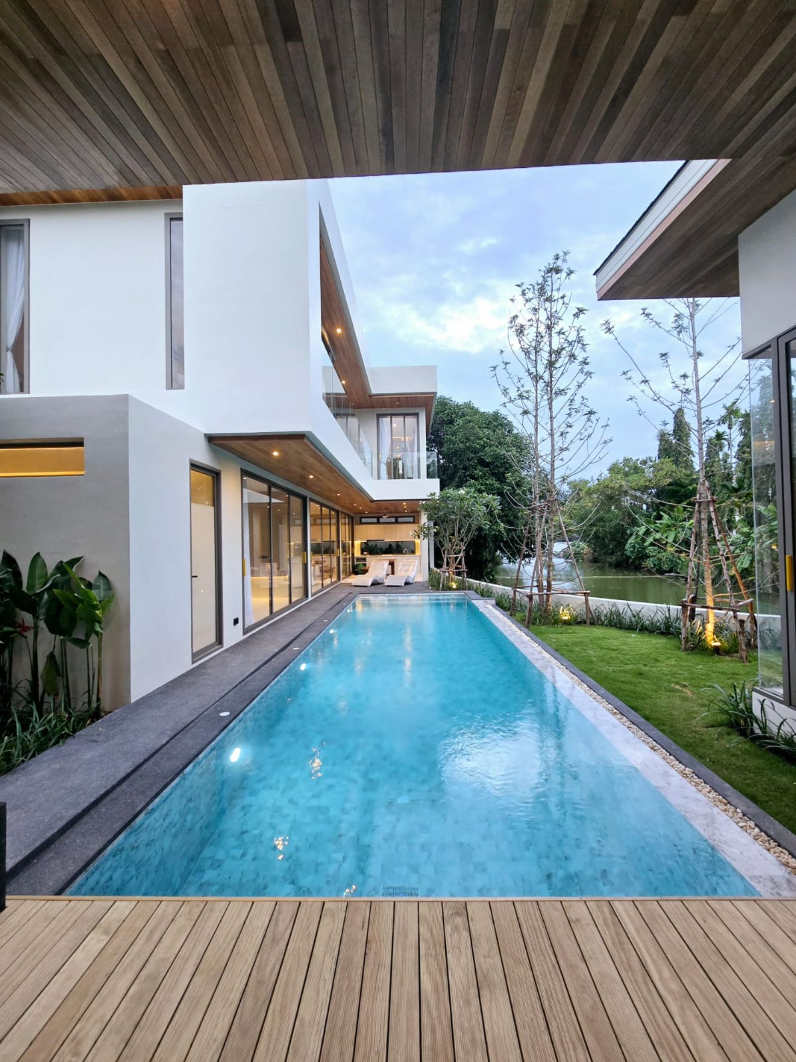 Interior view of Brand New 5 Bedroom Pool Villa for Sale in Land & House Chalong