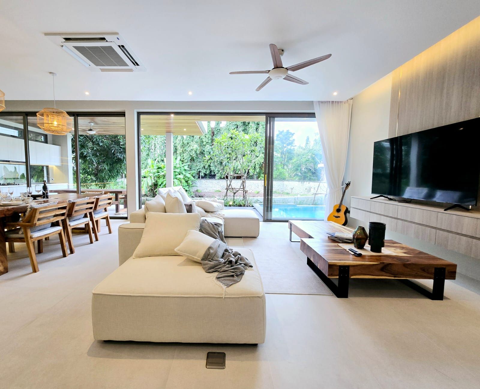 Interior view of Brand New 5 Bedroom Pool Villa for Sale in Land & House Chalong