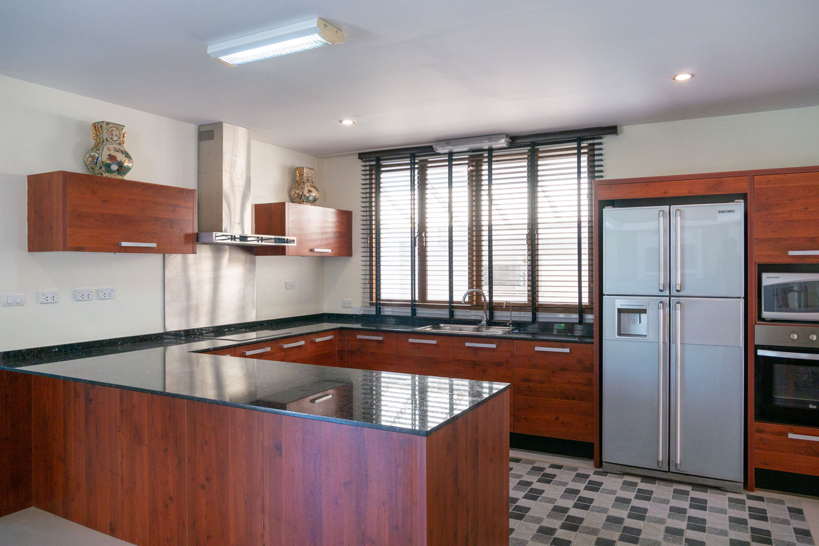 4-Bedroom Pool Villa in a Peaceful area of Pa Klok, Phuket's East Coast - Photo 2