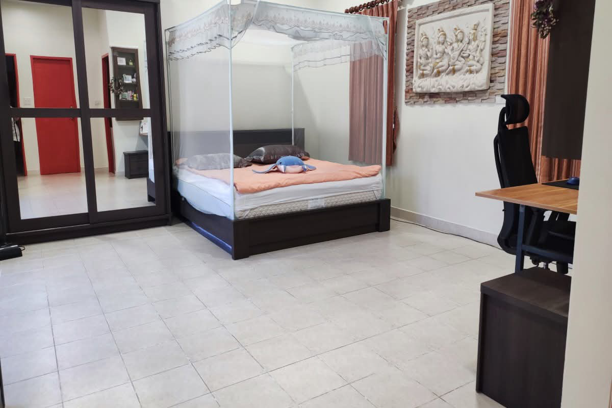 Resale Villa near Naiharn Beach – 5 Bedrooms on Large Plot - Ready to Move In - Photo 7