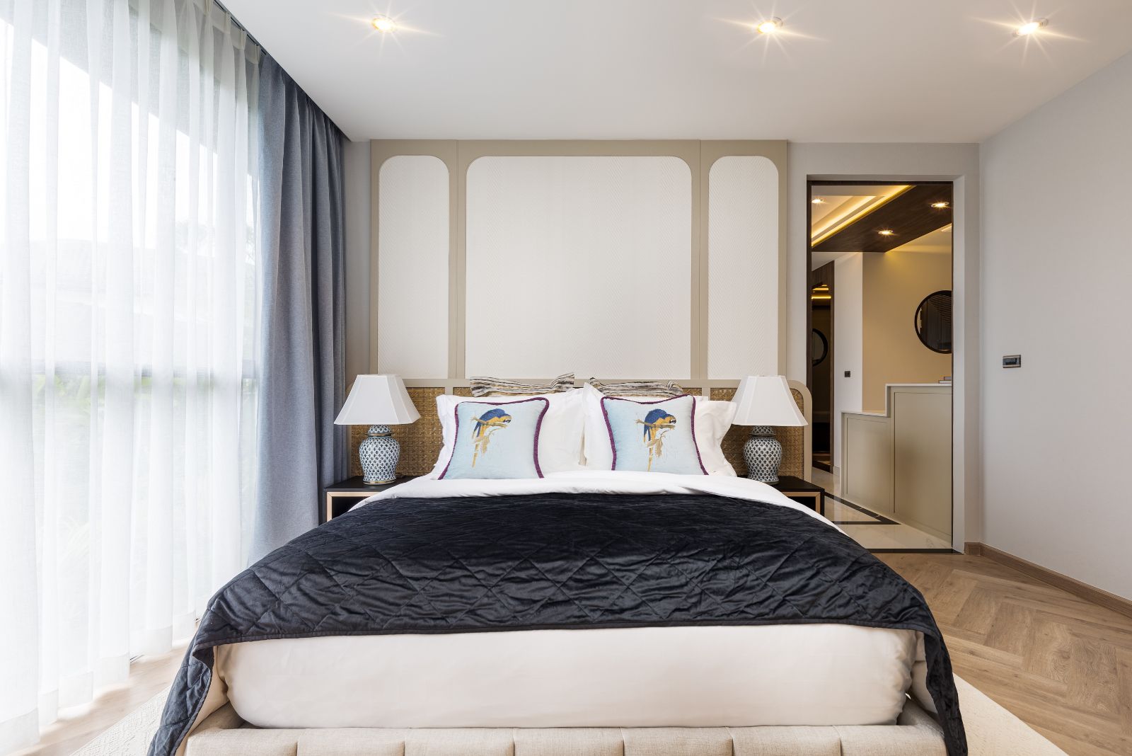 Interior view of Spacious 1 Bedroom Condominium for Sale at 8 Atelier, Pasak 8