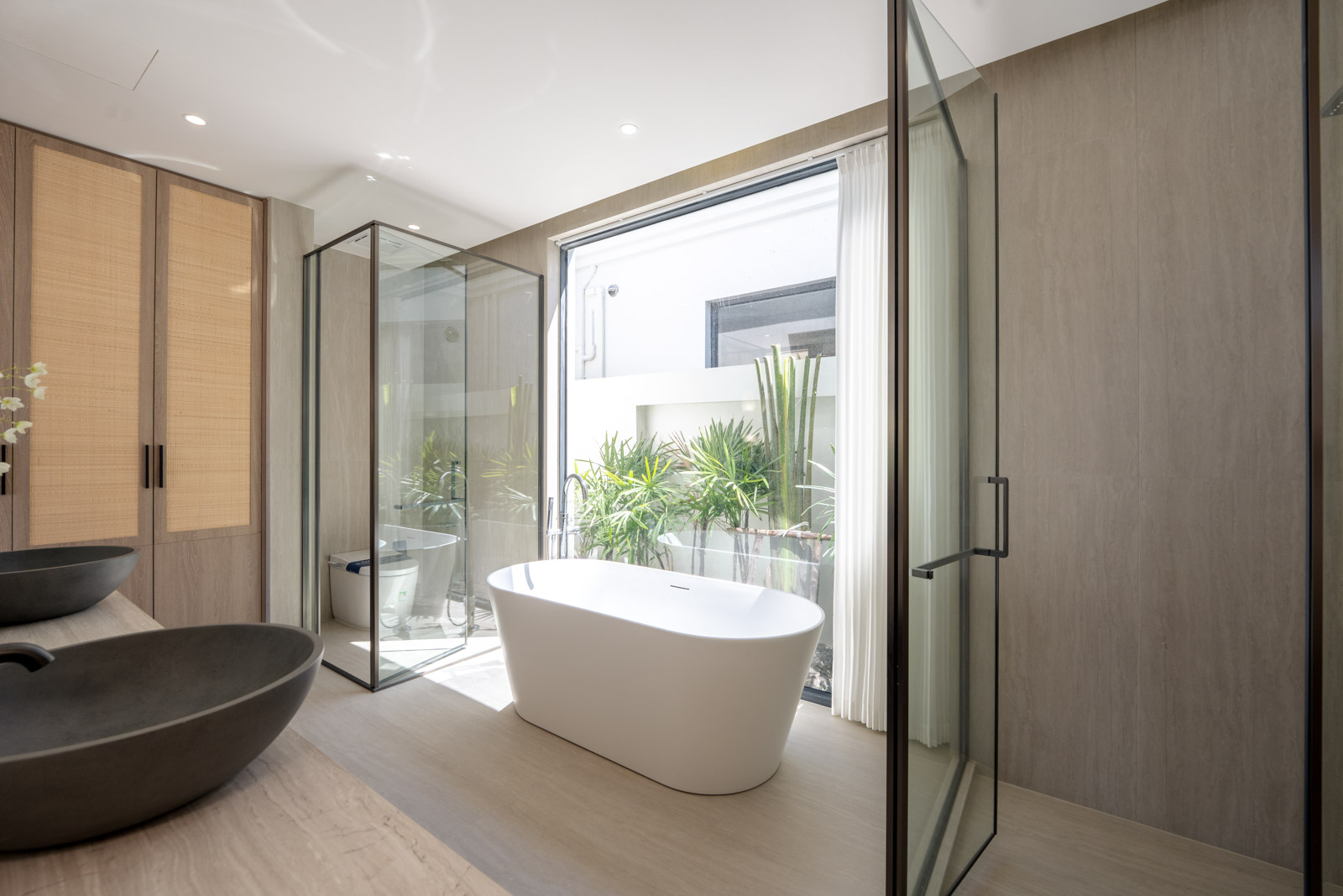 Modern 4 Bedroom Resale Pool Villa in Amber Kata Boutique Villas - 600m from Beachfront - Photo 5