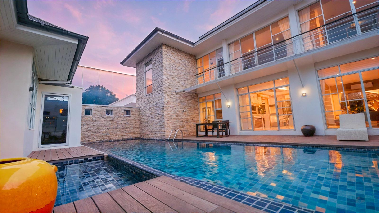 Luxurious 4-Bedroom Chalong Pool Villa on 1,100 sqm Plot - Fully Renovated & Ready to Move in