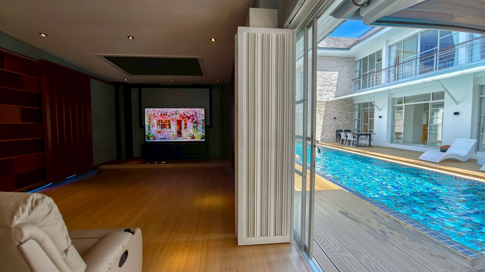 Exterior view of Luxurious 4-Bedroom Chalong Pool Villa on 1,100 sqm Plot - Fully Renovated & Ready to Move in
