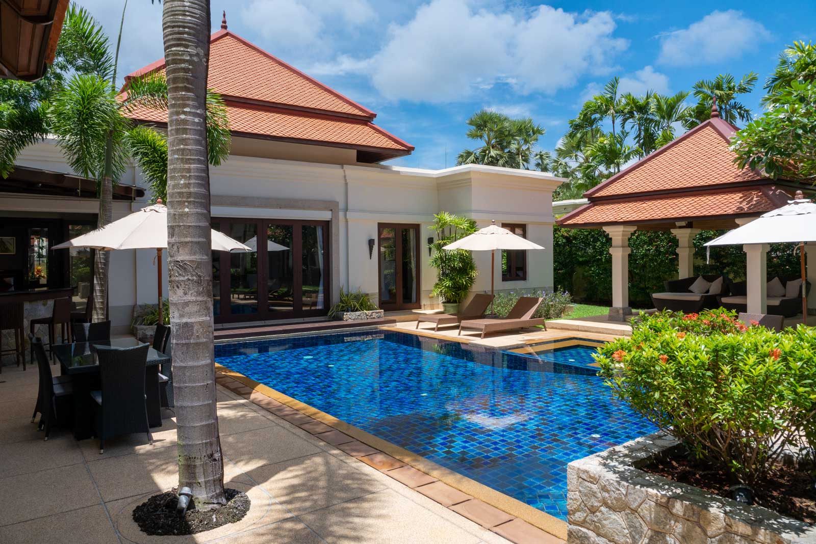 Beautiful 4-Bedroom Sai Taan Pool Villa for Sale - 10 mins Walk to Laguna and Bang Tao Beach